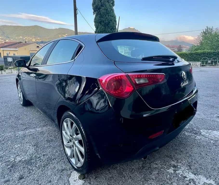 Alfa Romeo Giulietta 1.6 JTDm-2 04/2015-photo-4