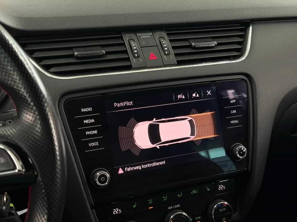 Skoda Octavia Combi RS 2.0 TSI DSG Black Design Borbet 11/2017-photo-30