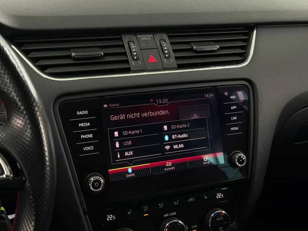 Skoda Octavia Combi RS 2.0 TSI DSG Black Design Borbet 11/2017-photo-37