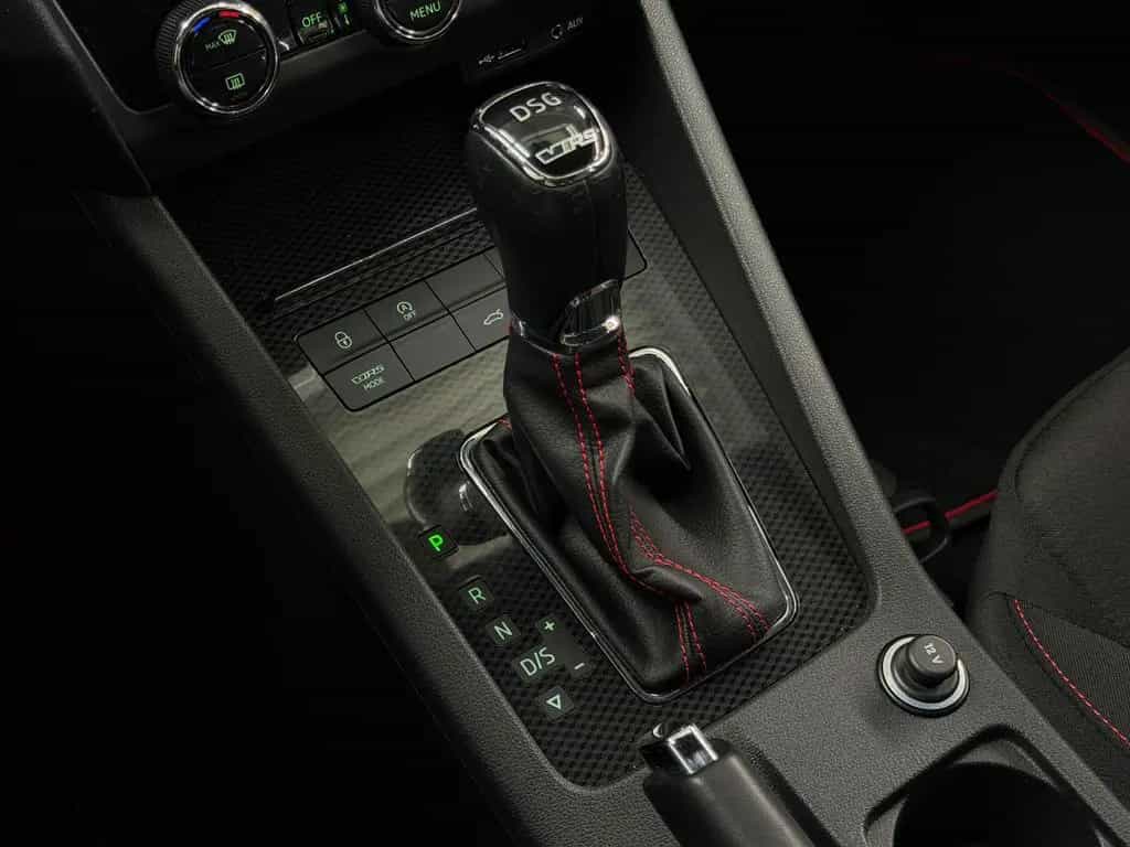Skoda Octavia Combi RS 2.0 TSI DSG Black Design Borbet 11/2017-photo-39
