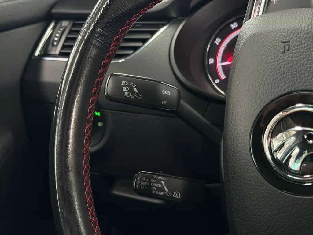 Skoda Octavia Combi RS 2.0 TSI DSG Black Design Borbet 11/2017-photo-41