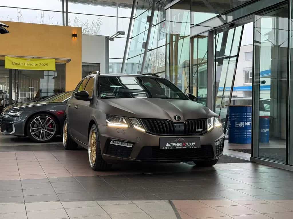 Skoda Octavia Combi RS 2.0 TSI DSG Black Design Borbet 11/2017-photo-5