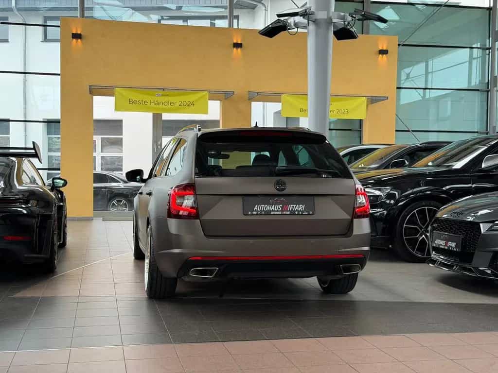 Skoda Octavia Combi RS 2.0 TSI DSG Black Design Borbet 11/2017-photo-6