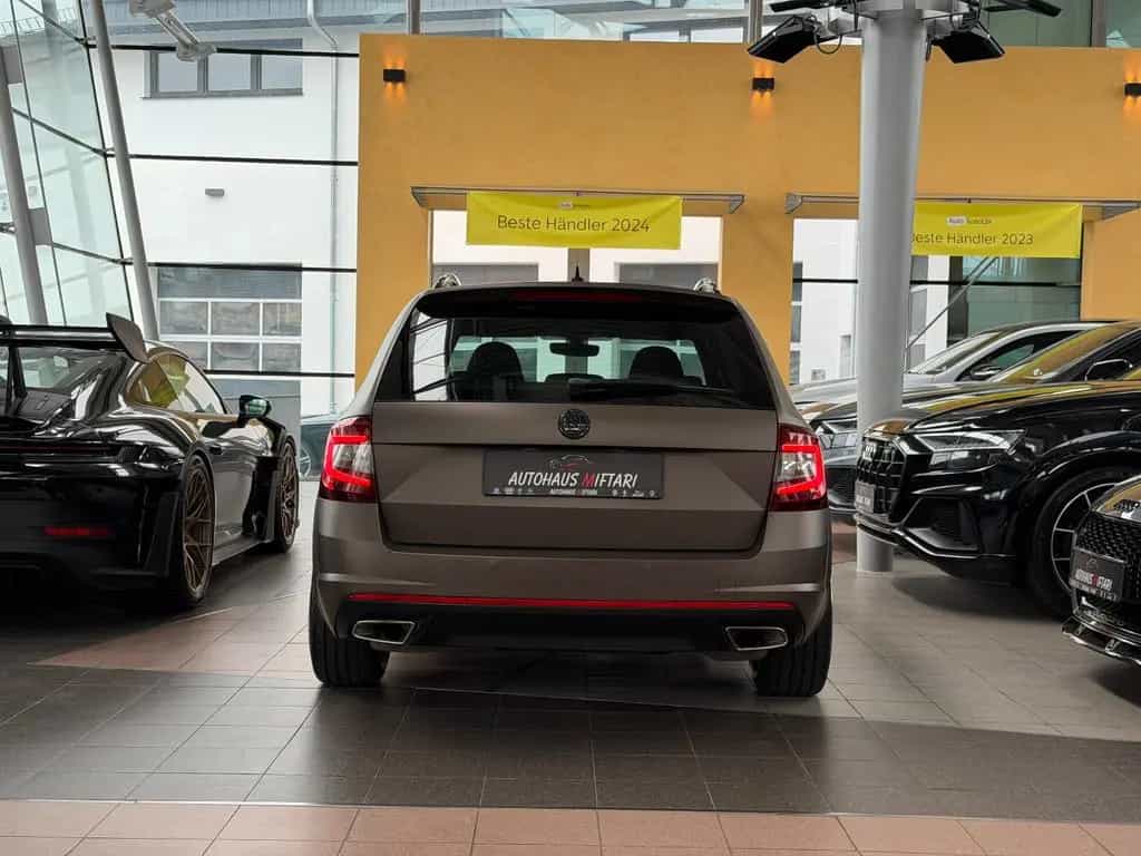 Skoda Octavia Combi RS 2.0 TSI DSG Black Design Borbet 11/2017-photo-8