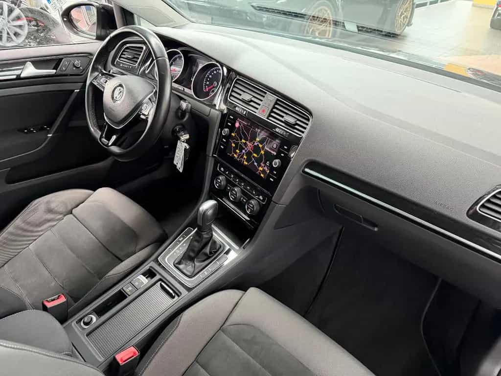 Volkswagen Golf VII Variant Highline DSG Massage ACC Navi17 12/2019-photo-14