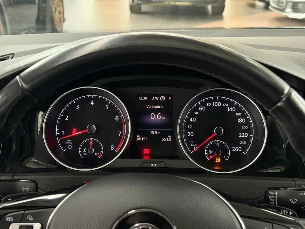 Volkswagen Golf VII Variant Highline DSG Massage ACC Navi17 12/2019-photo-23