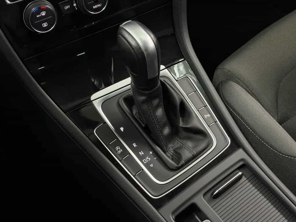 Volkswagen Golf VII Variant Highline DSG Massage ACC Navi17 12/2019-photo-24