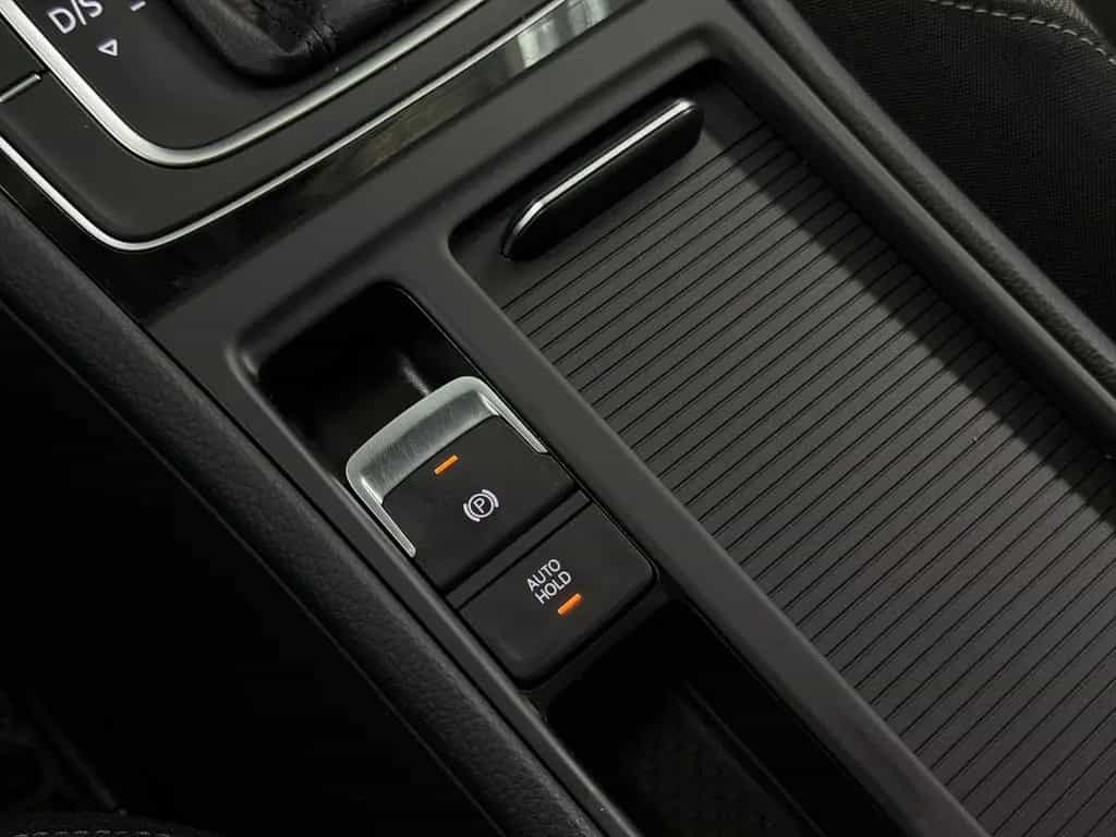 Volkswagen Golf VII Variant Highline DSG Massage ACC Navi17 12/2019-photo-25
