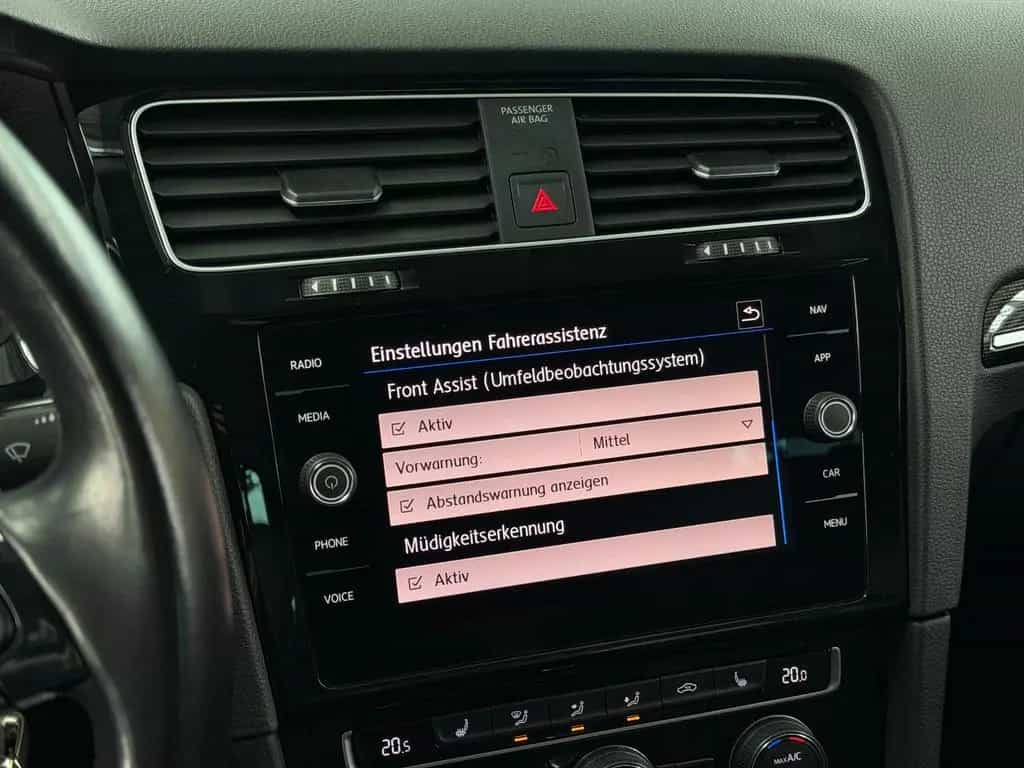 Volkswagen Golf VII Variant Highline DSG Massage ACC Navi17 12/2019-photo-34
