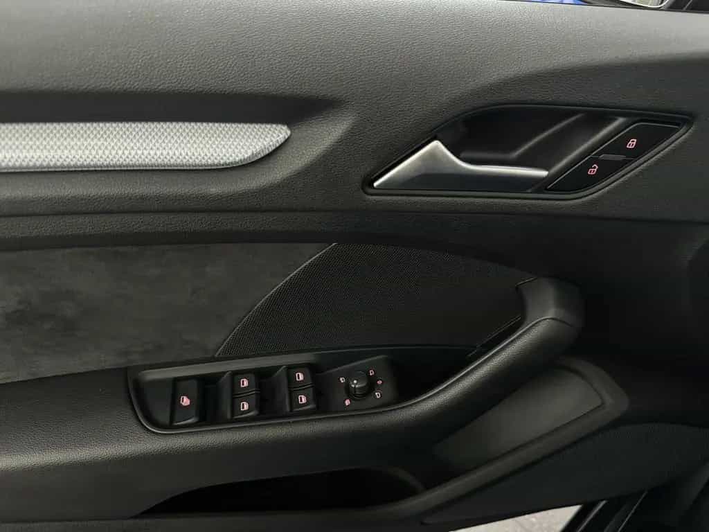 Audi A3 1.8 TFSI Ambiente Xenon Alcantara MMI + 18" 02/2015-photo-16