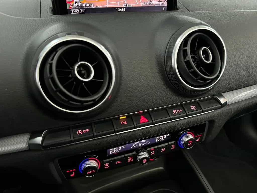 Audi A3 1.8 TFSI Ambiente Xenon Alcantara MMI + 18" 02/2015-photo-18