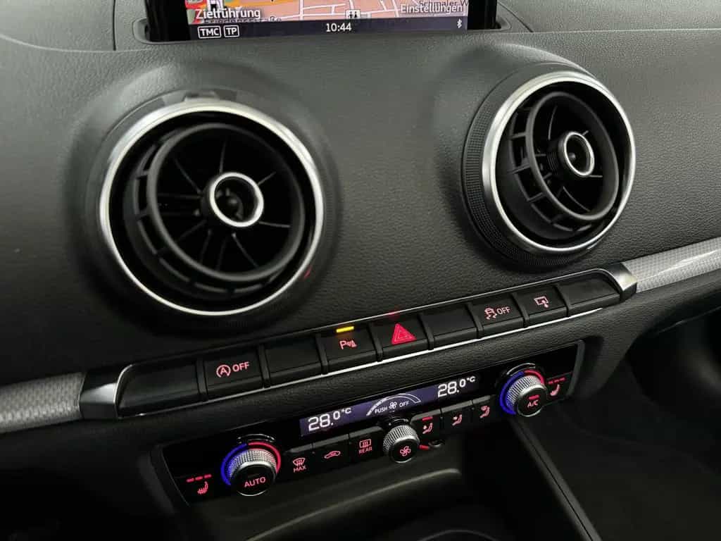 Audi A3 1.8 TFSI Ambiente Xenon Alcantara MMI + 18" 02/2015-photo-22