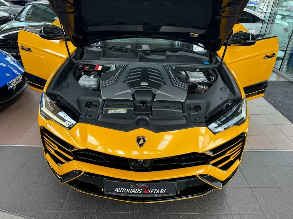 Lamborghini Urus Carbon Q-Citura Pano B&O HUD Ambiente 23" 07/2022-photo-1