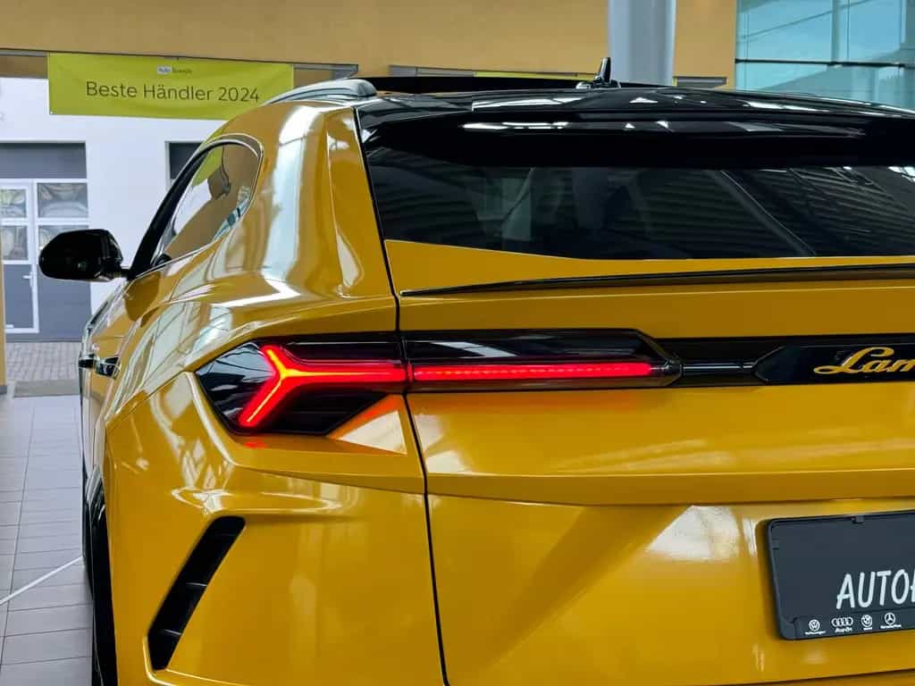 Lamborghini Urus Carbon Q-Citura Pano B&O HUD Ambiente 23" 07/2022-photo-11