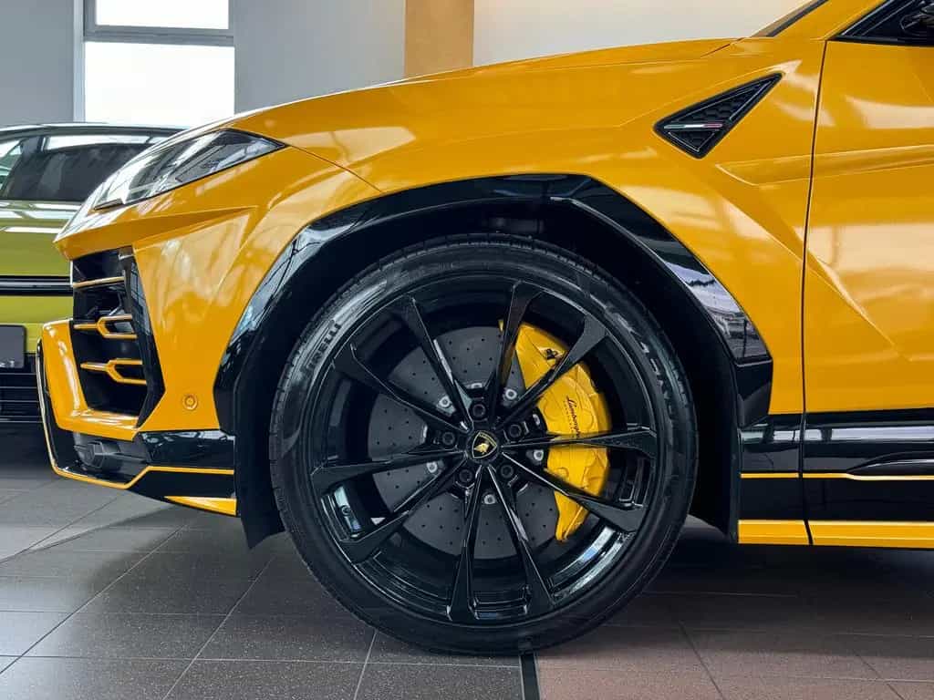 Lamborghini Urus Carbon Q-Citura Pano B&O HUD Ambiente 23" 07/2022-photo-13
