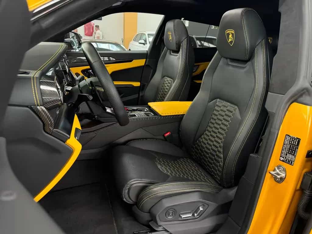 Lamborghini Urus Carbon Q-Citura Pano B&O HUD Ambiente 23" 07/2022-photo-23
