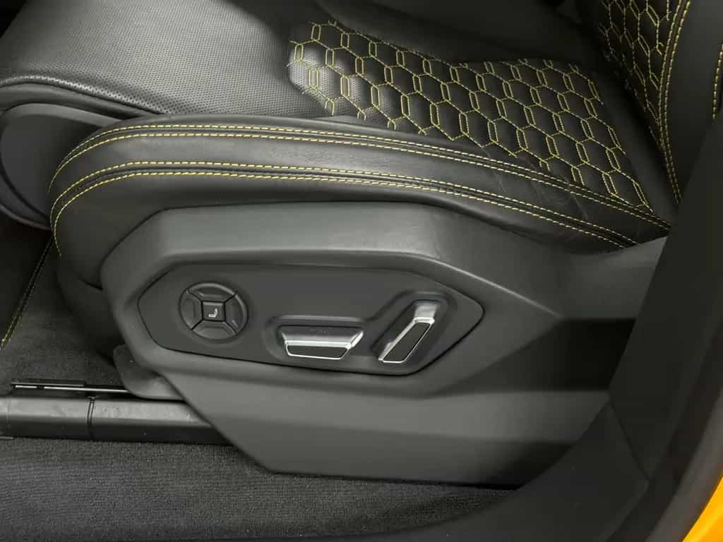 Lamborghini Urus Carbon Q-Citura Pano B&O HUD Ambiente 23" 07/2022-photo-32