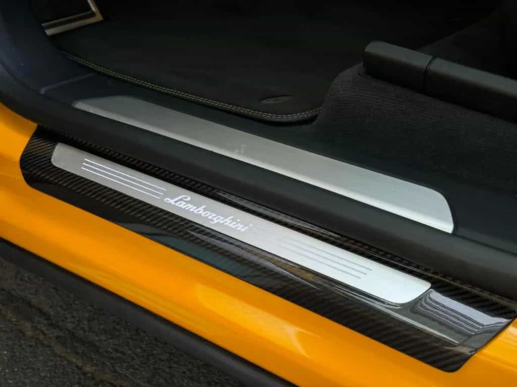 Lamborghini Urus Carbon Q-Citura Pano B&O HUD Ambiente 23" 07/2022-photo-49