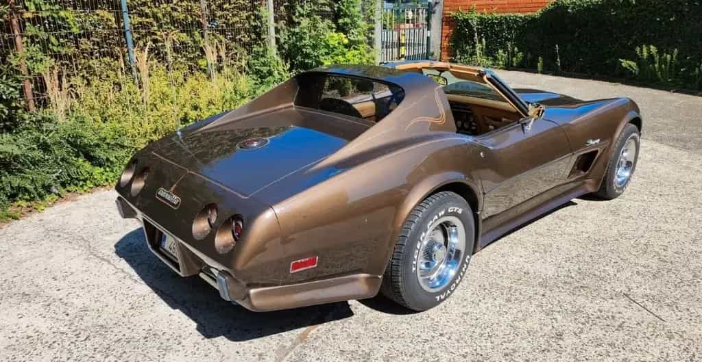Corvette C3 Stingray 09/1976-photo-0