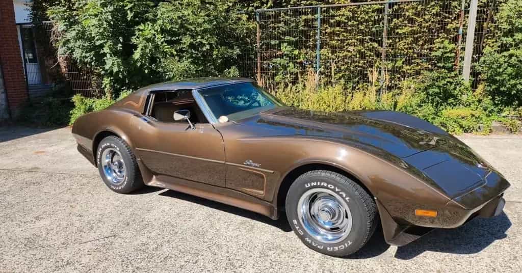Corvette C3 Stingray 09/1976-photo-1