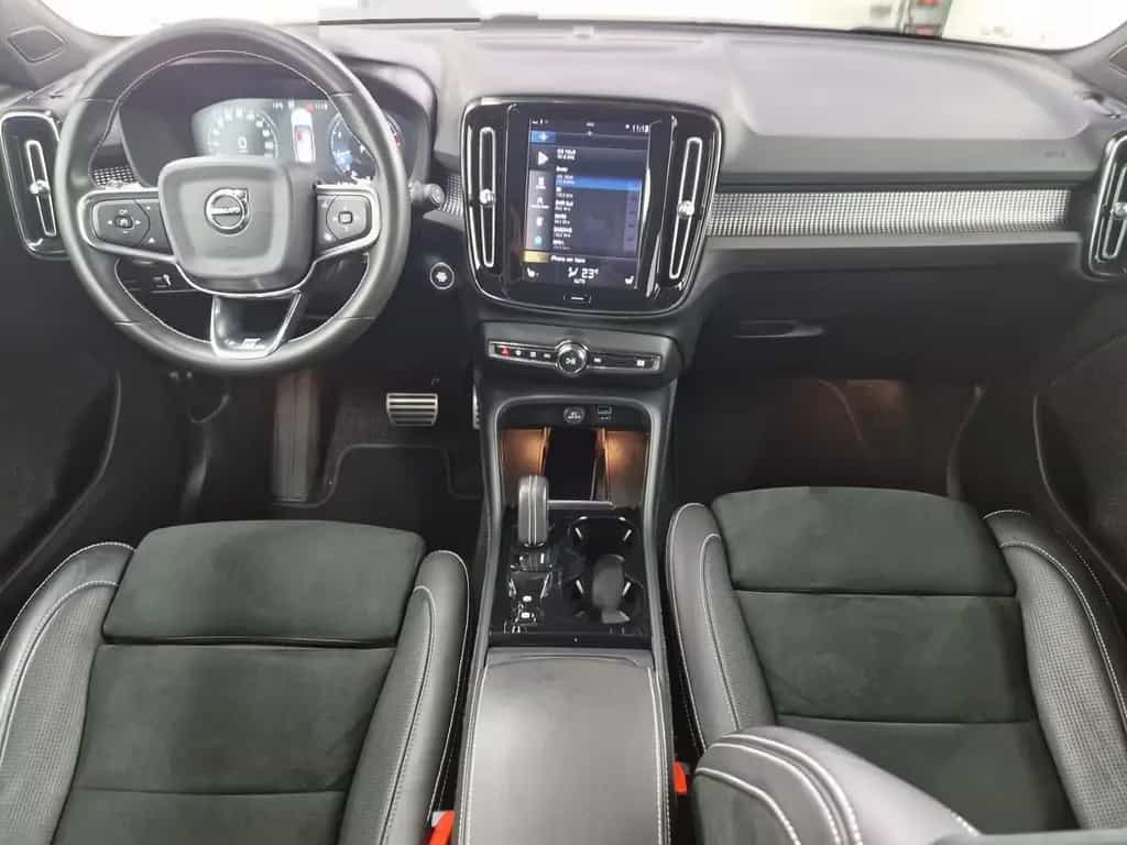 Volvo XC40 R-Design Automatik SHZ LED 11/2019-photo-14