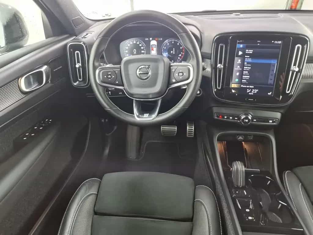 Volvo XC40 R-Design Automatik SHZ LED 11/2019-photo-15