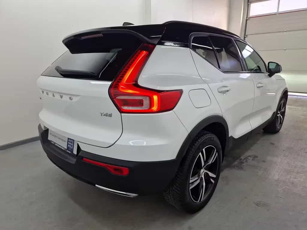 Volvo XC40 R-Design Automatik SHZ LED 11/2019-photo-3
