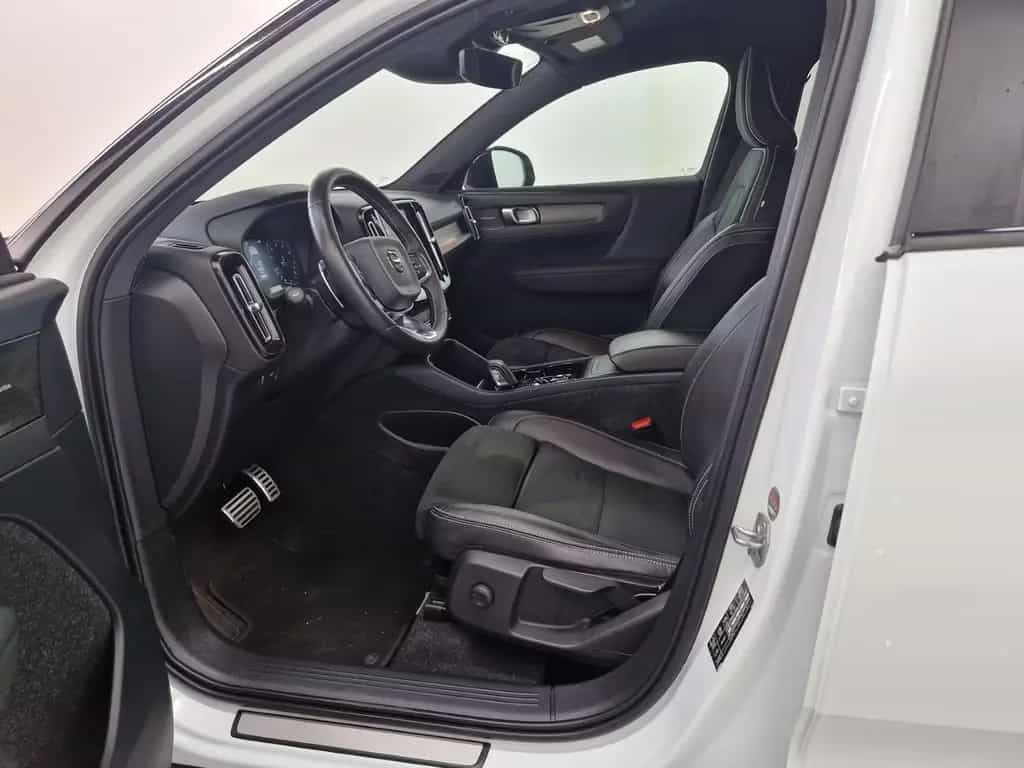Volvo XC40 R-Design Automatik SHZ LED 11/2019-photo-7