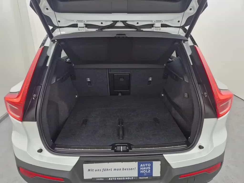 Volvo XC40 R-Design Automatik SHZ LED 11/2019-photo-9