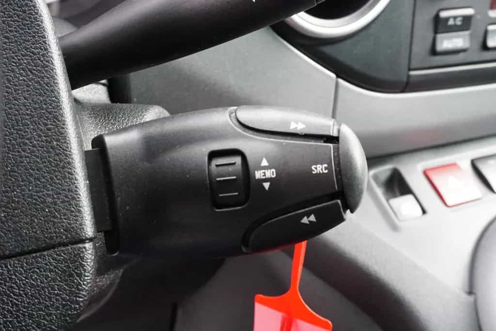 Citroën Berlingo Selection Klimaautomatik Tempomat LED 05/2017-photo-18