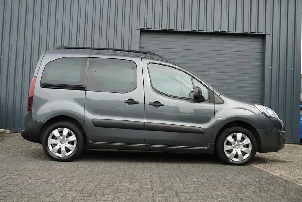 Citroën Berlingo Selection Klimaautomatik Tempomat LED 05/2017-photo-8