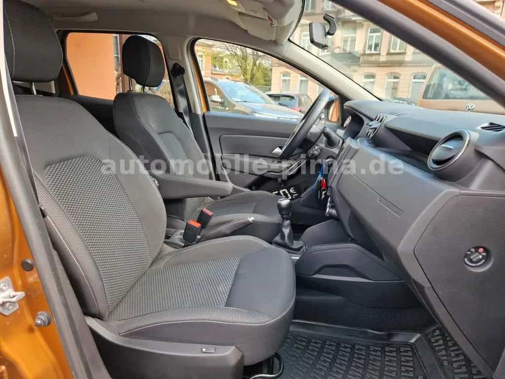 Dacia Duster II 1.3TCe 130 Comf. 2WD +NAVI/SHZ/CAM/AHK 04/2019-photo-15