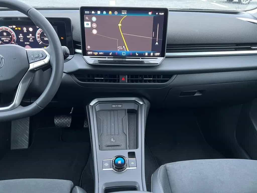 Volkswagen T-Roc 1.5 eTSI DSG Style AHK*IQ.DRIVE*NAV*SHZ null-photo-6