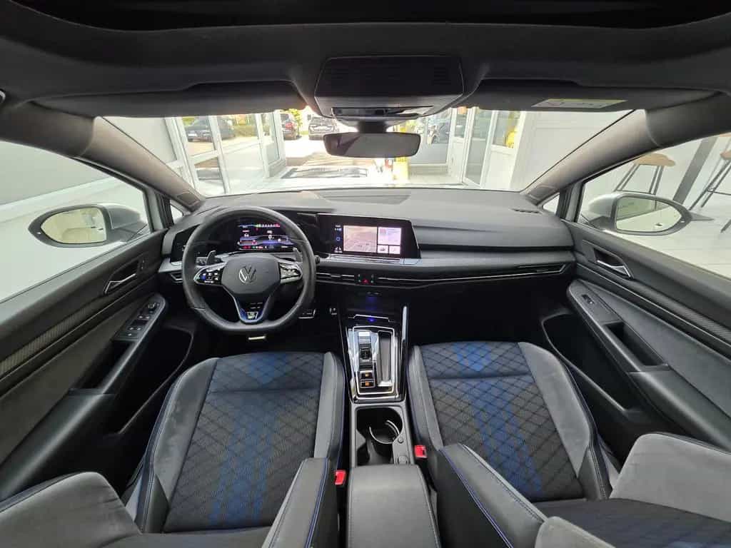 Volkswagen Golf VIII Limo R 4Motion Panorama Head-Up Kamera 10/2023-photo-18