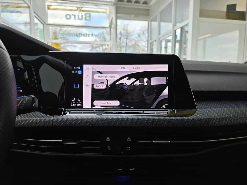 Volkswagen Golf VIII Limo R 4Motion Panorama Head-Up Kamera 10/2023-photo-34