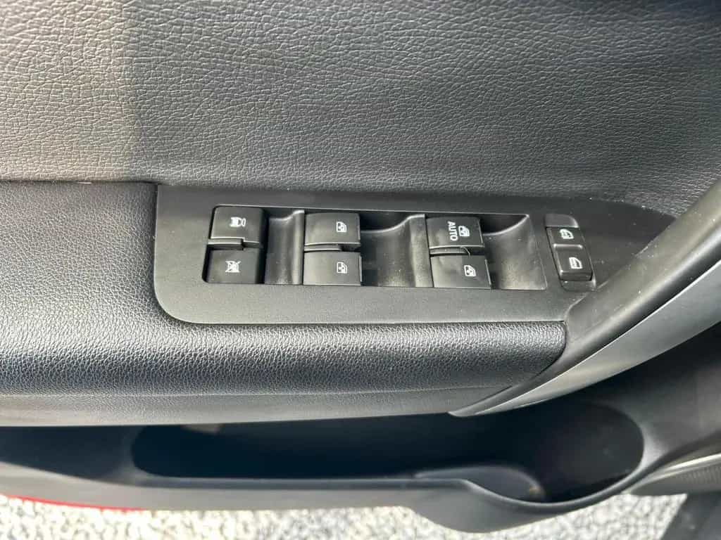 Chevrolet Captiva 2.2 D 4X4 1Hand 7Sitzer/KAMERA/NAVI/LEDE 02/2013-photo-26