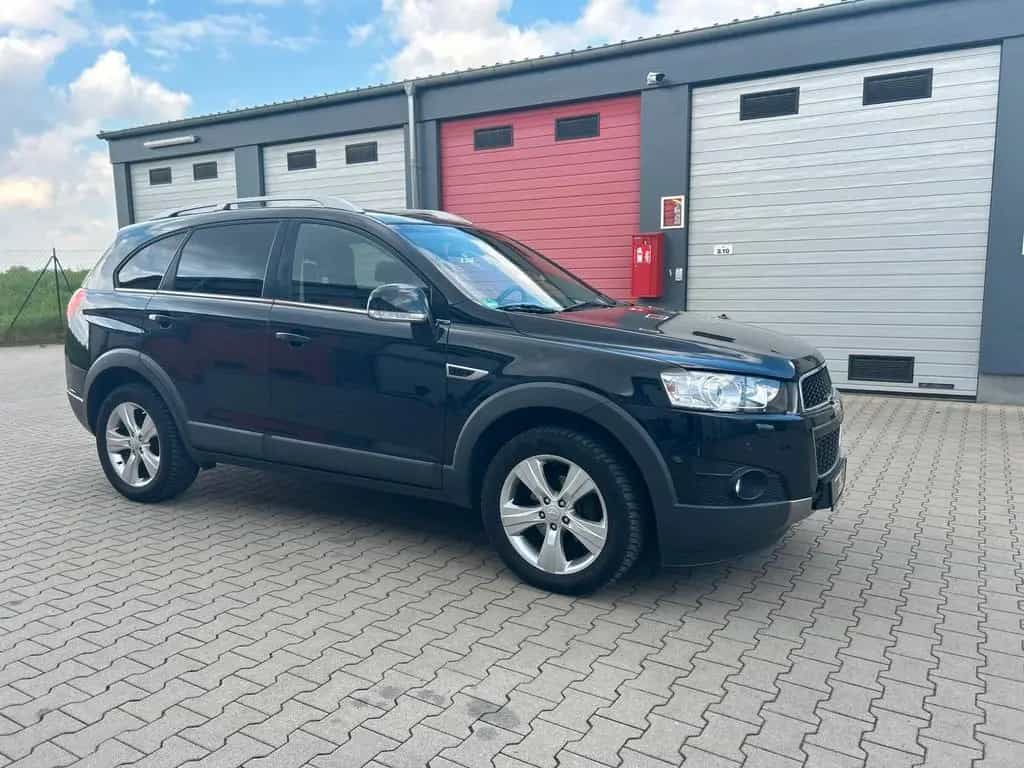 Chevrolet Captiva 2.2 D 4X4 1Hand 7Sitzer/KAMERA/NAVI/LEDE 02/2013-photo-4