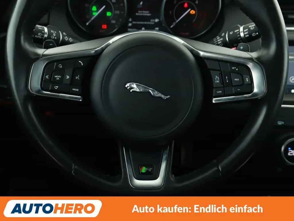 Jaguar E-Pace D180 First Edition AWD Aut.*NAVI*LED*ACC* 01/2018-photo-18