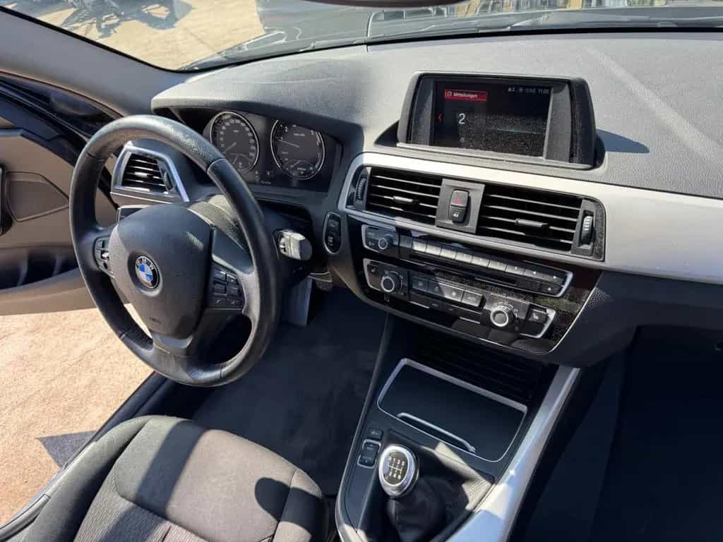 BMW 1 Series 118 iEdition M Sport Shadow 8-fach bereift 09/2018-photo-16
