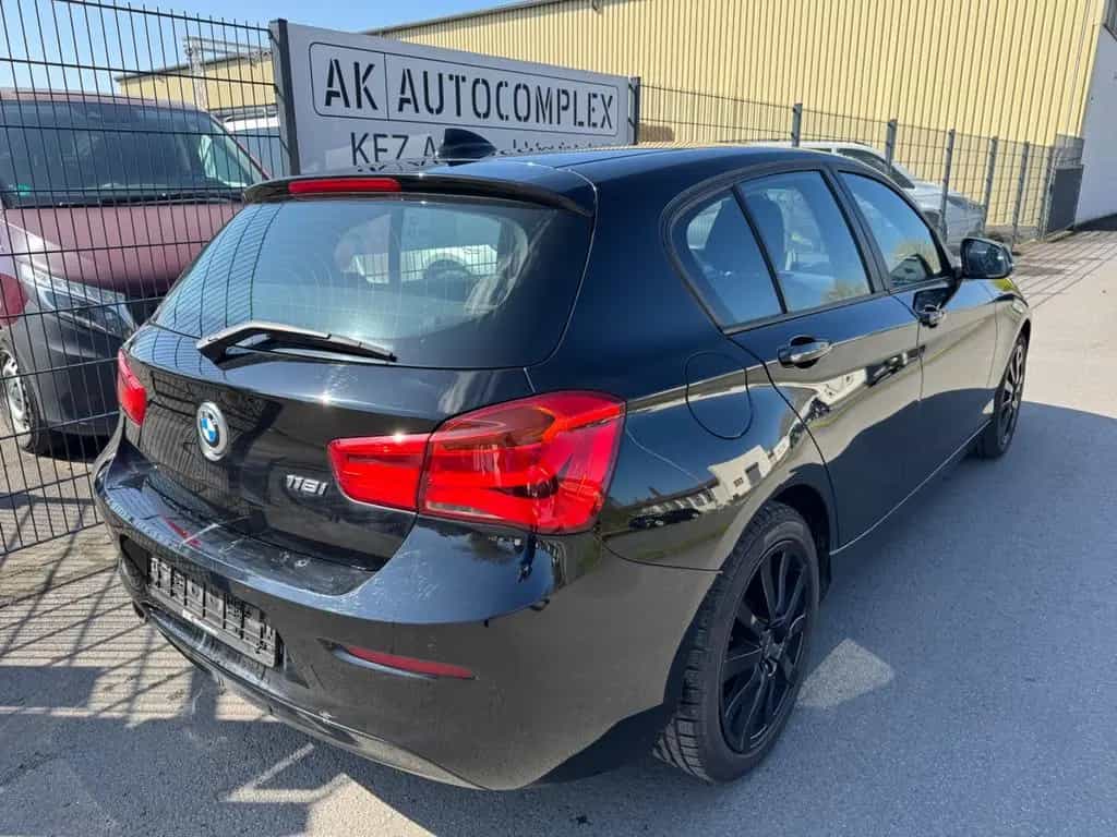 BMW 1 Series 118 iEdition M Sport Shadow 8-fach bereift 09/2018-photo-8