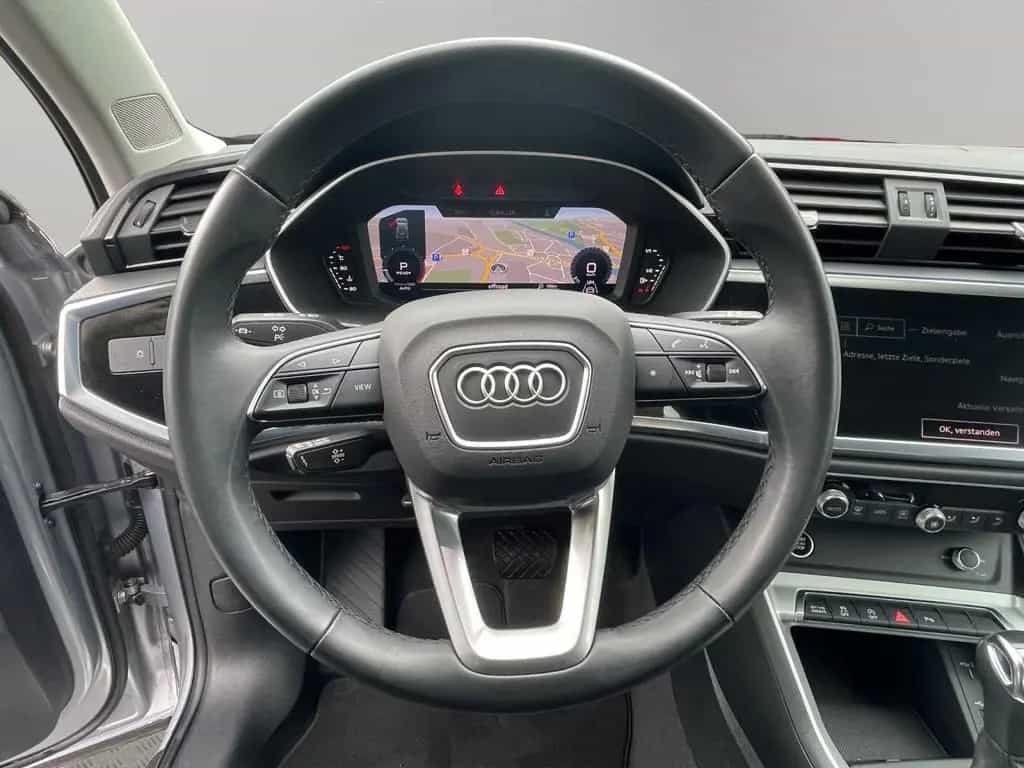 Audi Q3 35 TFSI Matrix Kamera Navi Carplay Alcantara 11/2020-photo-10