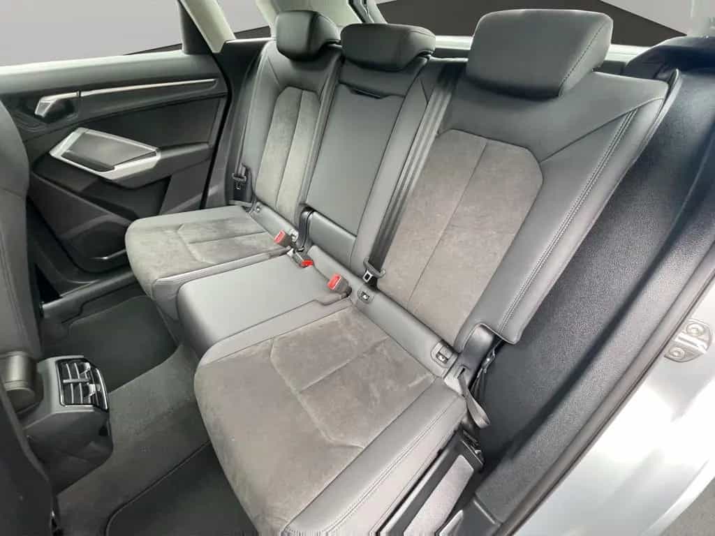 Audi Q3 35 TFSI Matrix Kamera Navi Carplay Alcantara 11/2020-photo-16