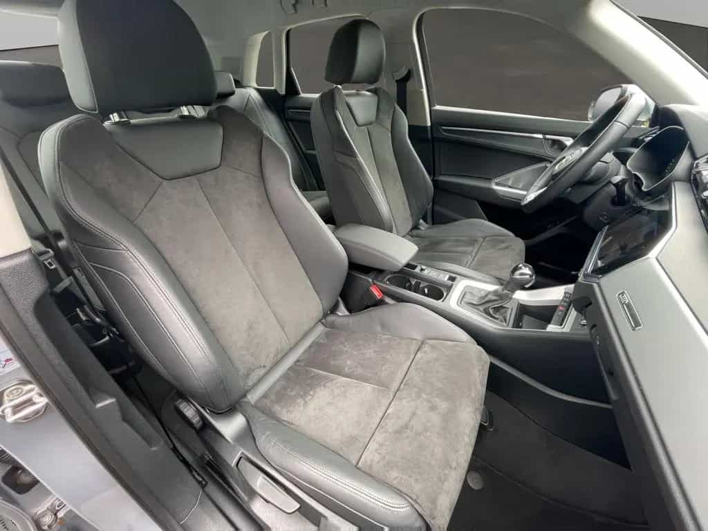 Audi Q3 35 TFSI Matrix Kamera Navi Carplay Alcantara 11/2020-photo-17