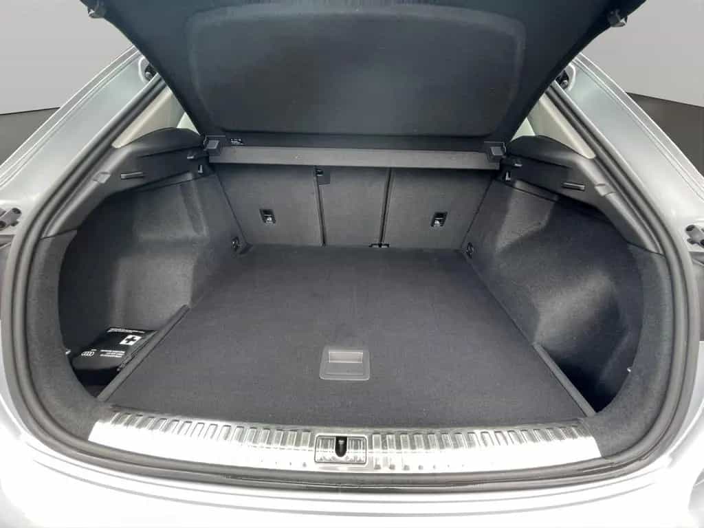 Audi Q3 35 TFSI Matrix Kamera Navi Carplay Alcantara 11/2020-photo-18