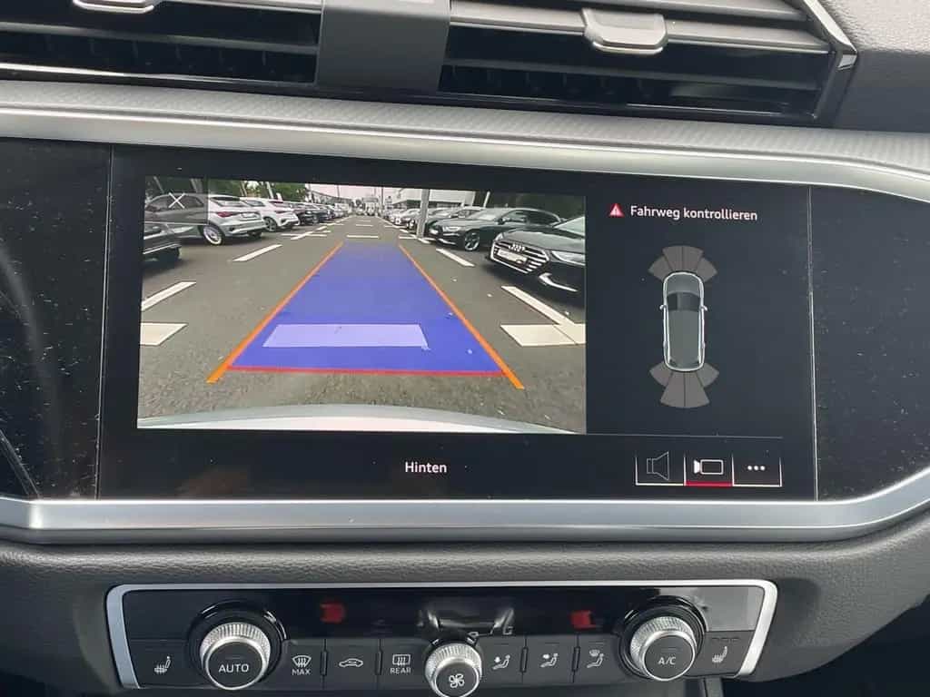 Audi Q3 35 TFSI Matrix Kamera Navi Carplay Alcantara 11/2020-photo-23
