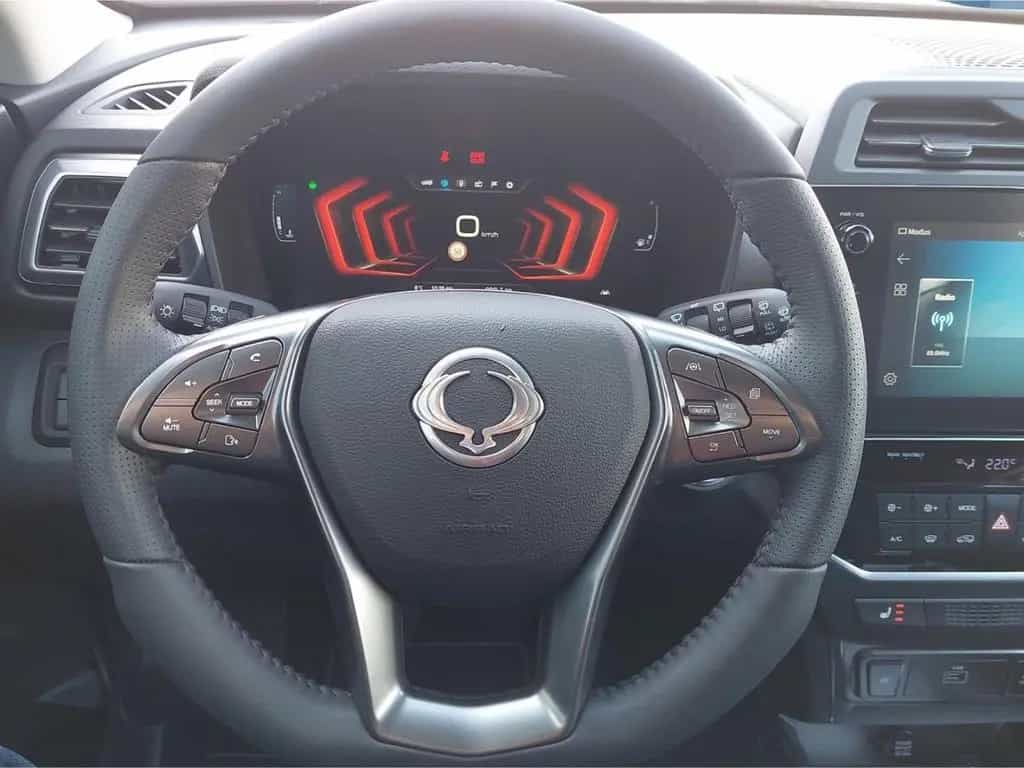 KGM Tivoli Nomad+ 1.5 MT NAVI/PDC/RFK/SHZ/ALU/DAB/ null-photo-17