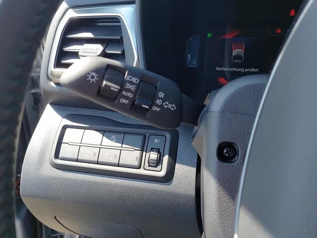 KGM Tivoli Nomad+ 1.5 MT NAVI/PDC/RFK/SHZ/ALU/DAB/ 04/2026-photo-15