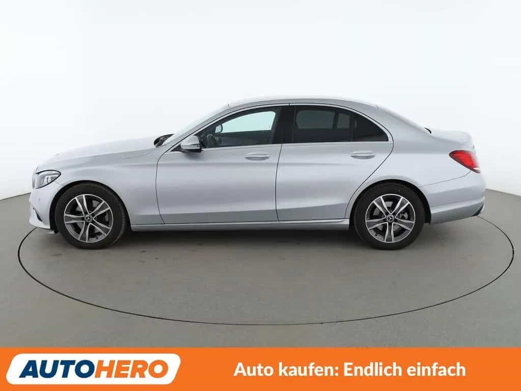 Mercedes-Benz C-Class 300 Avantgarde Aut.*LED*ACC*CAM*PDC*SHZ*KLIMA* 04/2019-photo-2