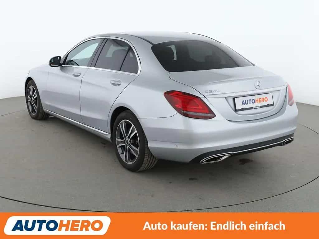 Mercedes-Benz C-Class 300 Avantgarde Aut.*LED*ACC*CAM*PDC*SHZ*KLIMA* 04/2019-photo-3