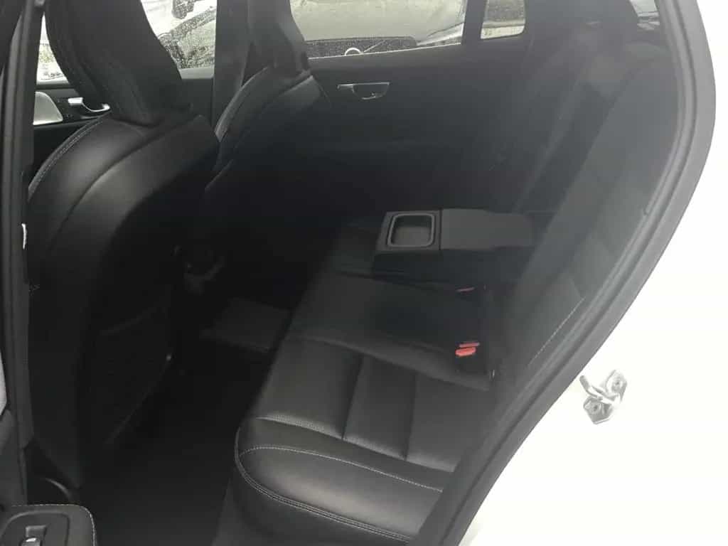 Volvo V60 T6 Inscription AWD PanoDach 360° Cam AHK 11/2019-photo-16